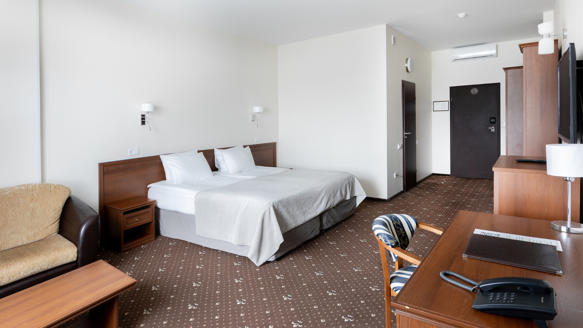 Номер Business корпуса 1А.png