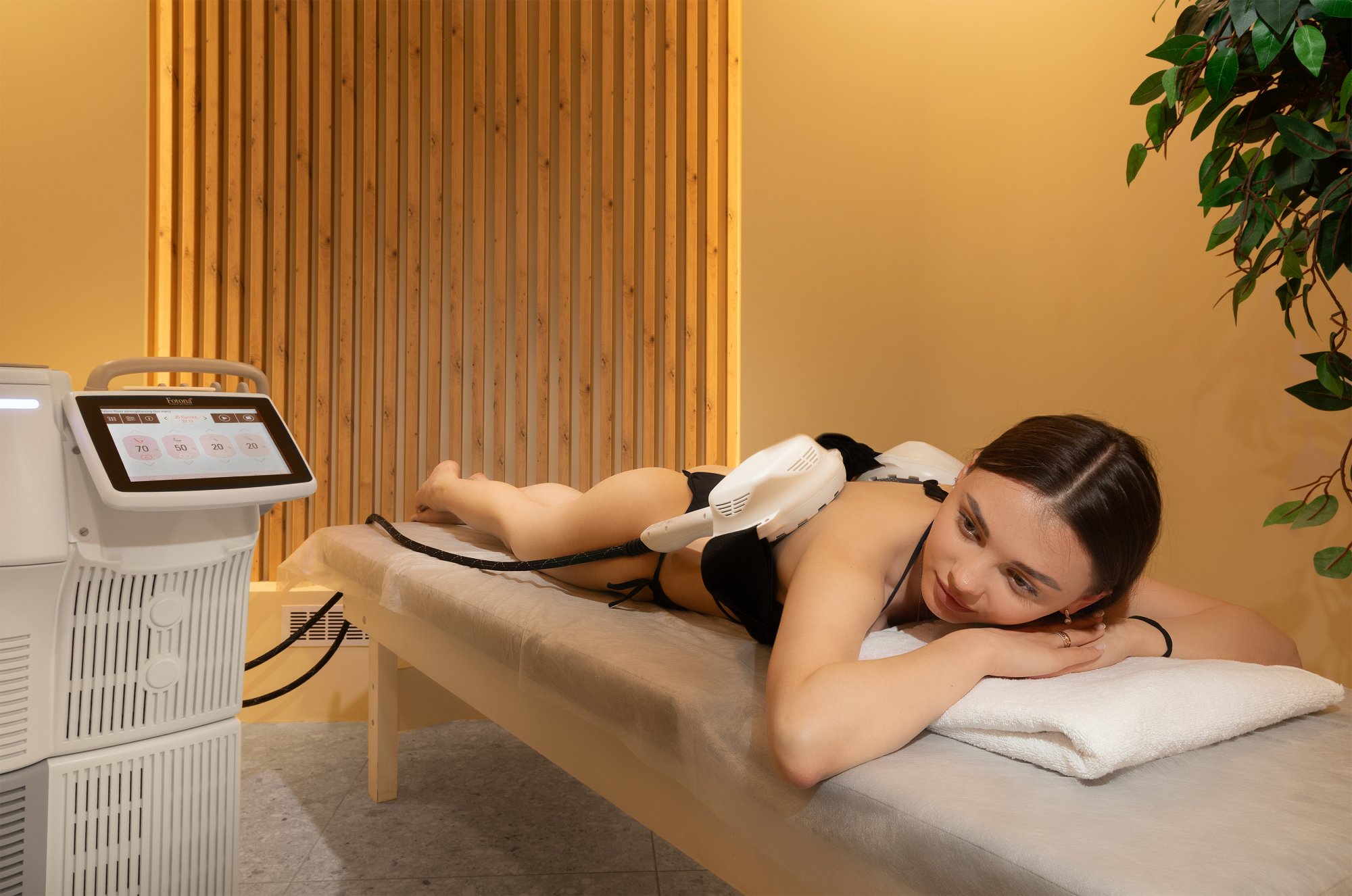 Высокоинтенсивная магнитная терапия — кресло Fotona StarFormer