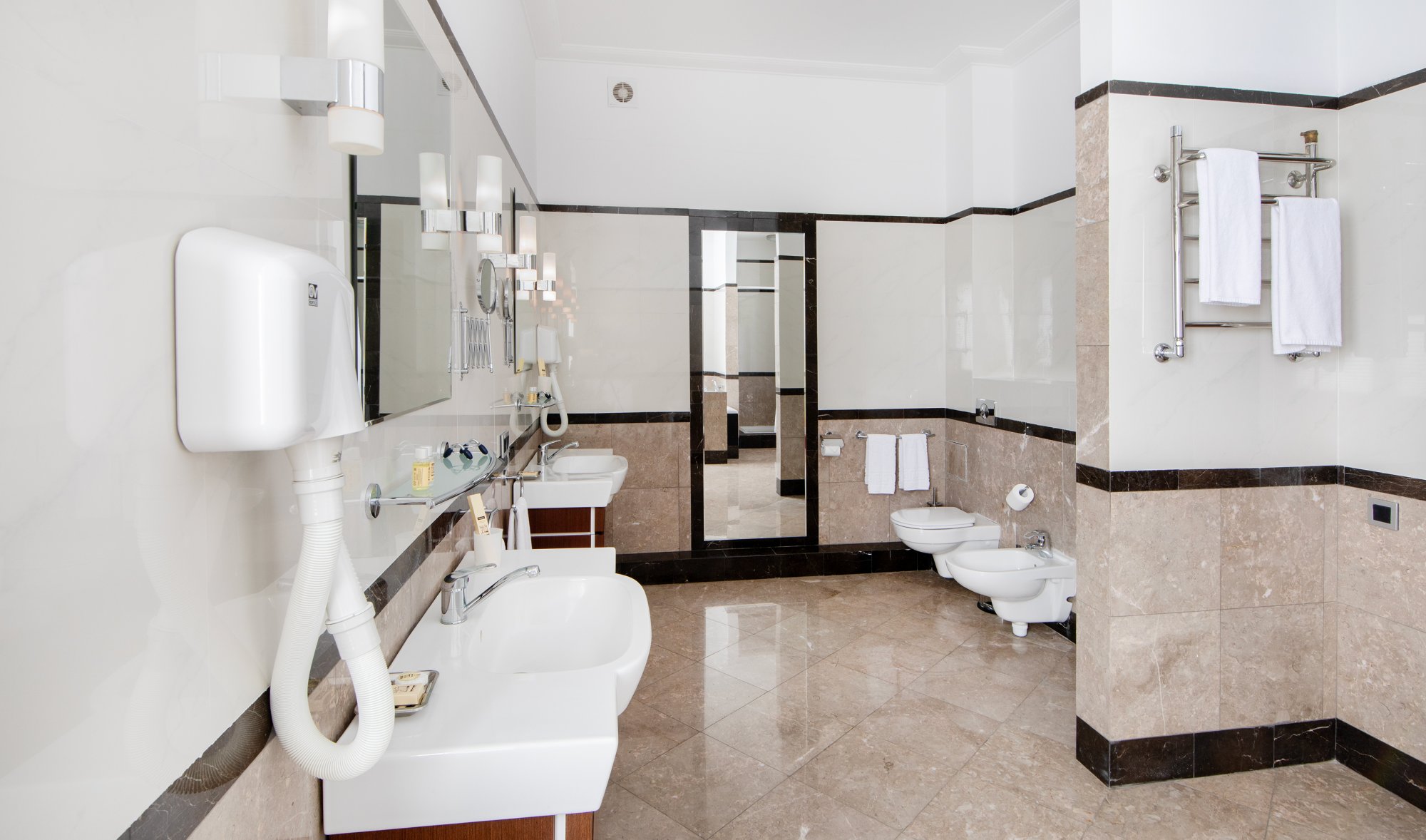 Санузел номера Apartments (корпус 2) Санузел номера Apartments (корпус 1)