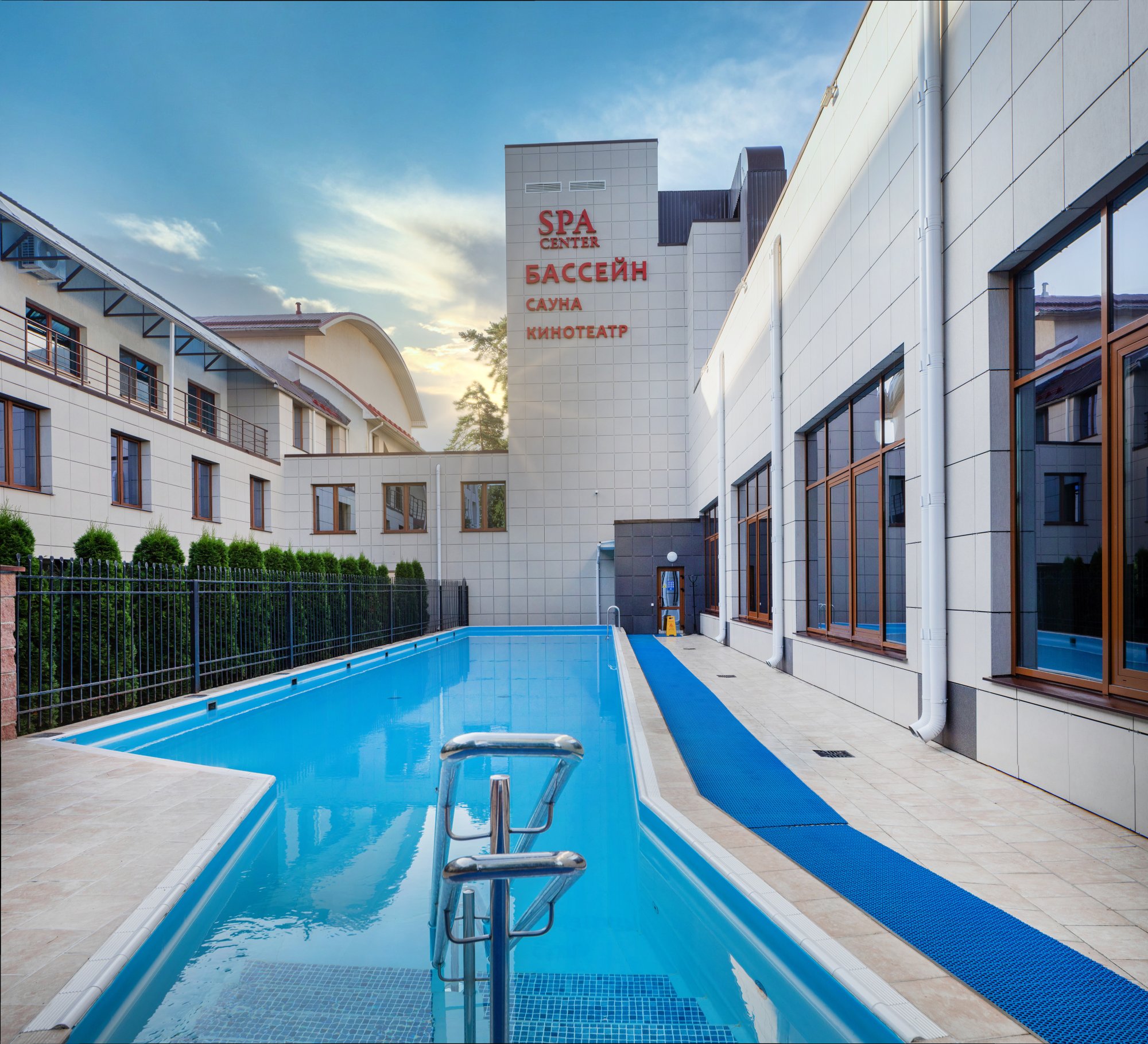 Открытый бассейн аквазоны «Веста»