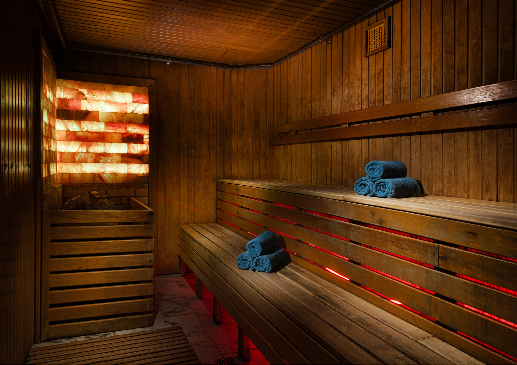 Финская сауна в аквазоне санатория Веста.png